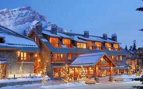 Fox Hotel And Suites